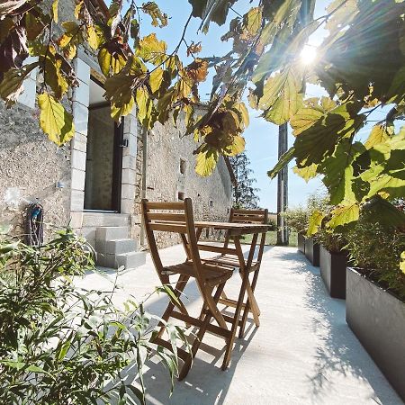 La Parenthese, Joli Studio Avec Terrasse Valeuil Dış mekan fotoğraf