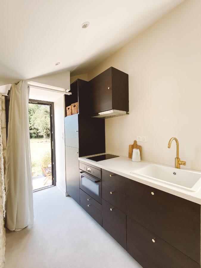La Parenthese, Joli Studio Avec Terrasse Valeuil Dış mekan fotoğraf